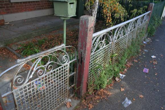 Fitzroy Cecil St  47 fence.JPG