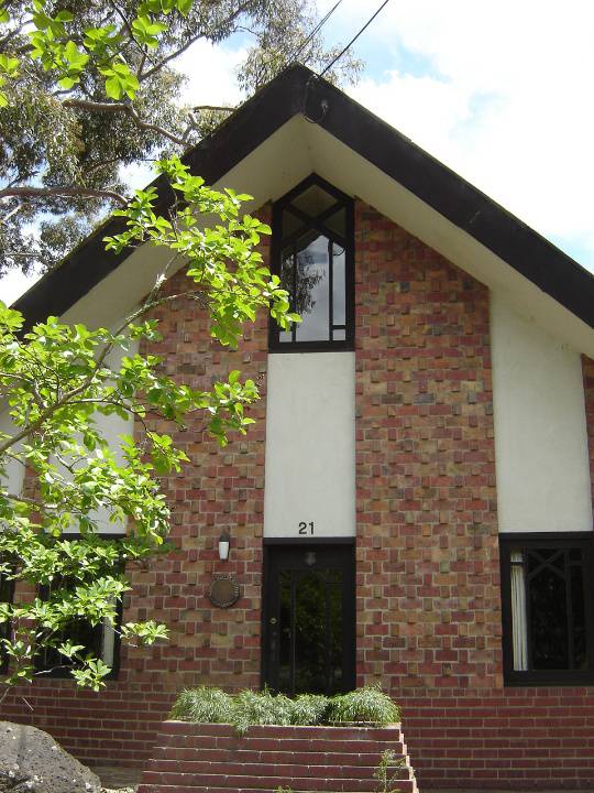 H2091 Lippincott House Glenard Dr Heidelberg Front Elevation 02 Nov2005 mz