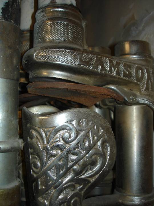 H2100 Myers Melbourne lamson tubes close detail feb2006 jb 005