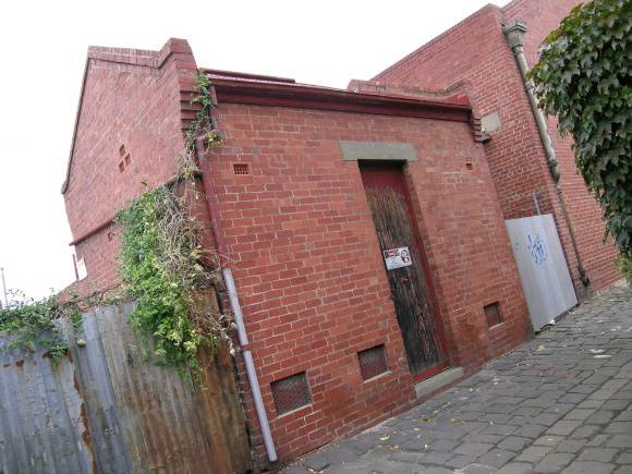 Rear of Rae Street.JPG
