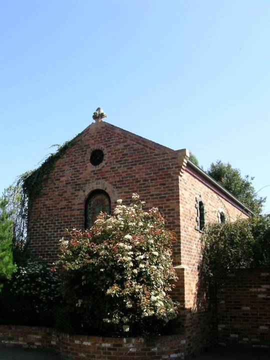 Rear of 118 Queens Parade.JPG