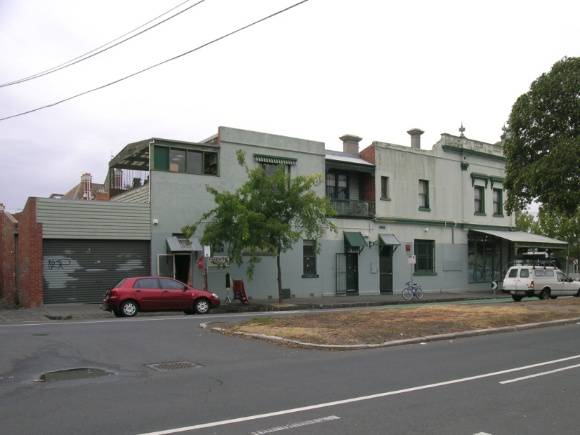 Rear of 336 Queens Parade.JPG