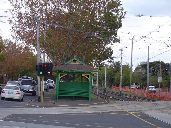 H0230 Tram shelter Dandenong Rd Caulfield May 2006 side view pj