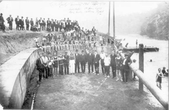 Deep Rock Swimming Club - c.1918-1920