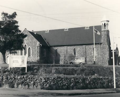 B1016 Christ Church Hawthorn