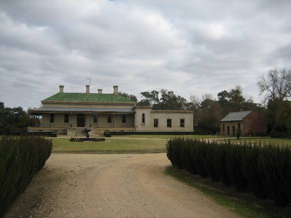2063 Colbinabbin Homestead House and bakehouse June 2006 mz 