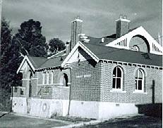 B1040 Court House (1893) Omeo