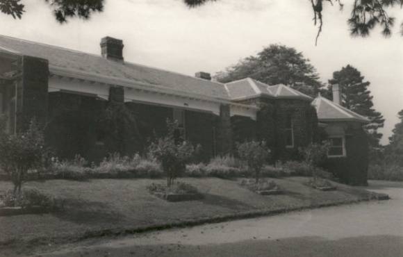 B1132 Eurambeen Homestead