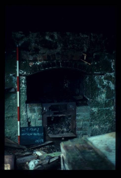 LAKE CONDAH - COMPLEX D (MURPHY'S HUT) FEATURE -
KITCHEN FIREPLACE