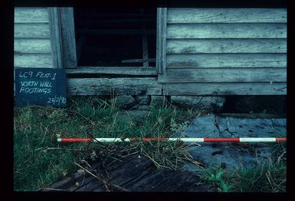 LAKE CONDAH - COMPLEX D (MURPHY'S HUT) FEATURE