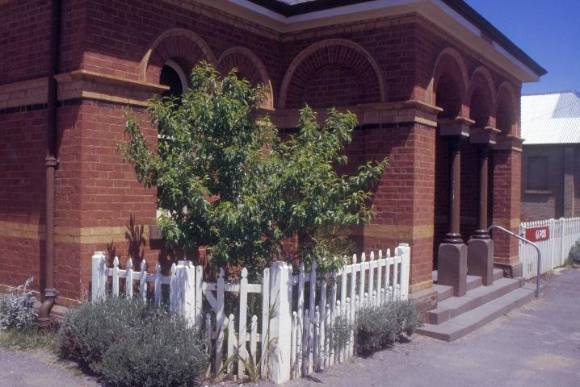 Former Chewton Post Office Pyrenees Hwy Chewton North East Conrner SHE Project 2004