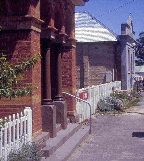Former Chewton Post Office Pyrenees Hwy Post Office and Town Hall SHE Project 2004