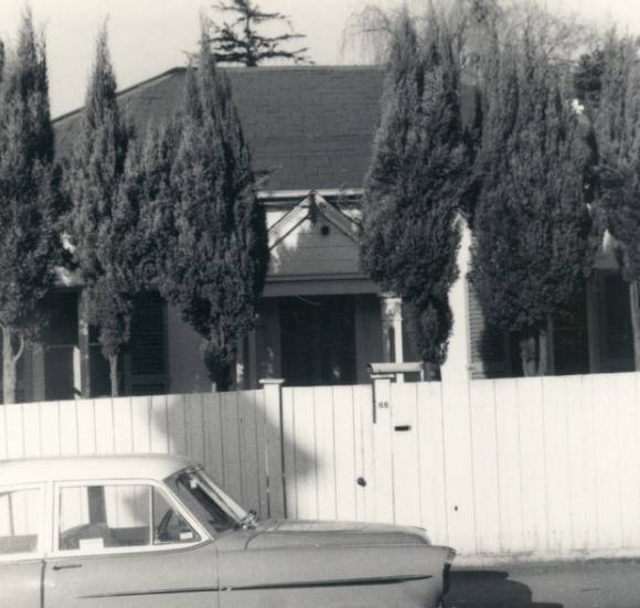B1159 88 Wattle Rd Hawthorn