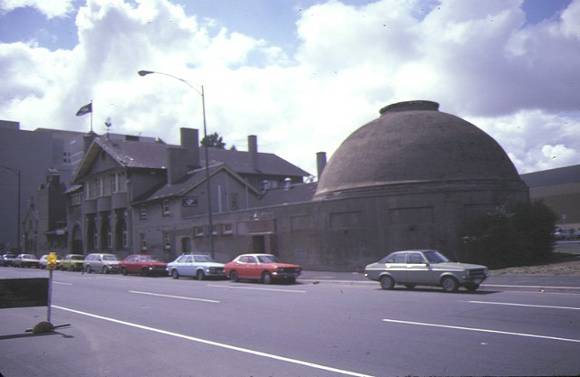 Missions to Seamen Flinders Street Extension Melbourne Dome January 1985