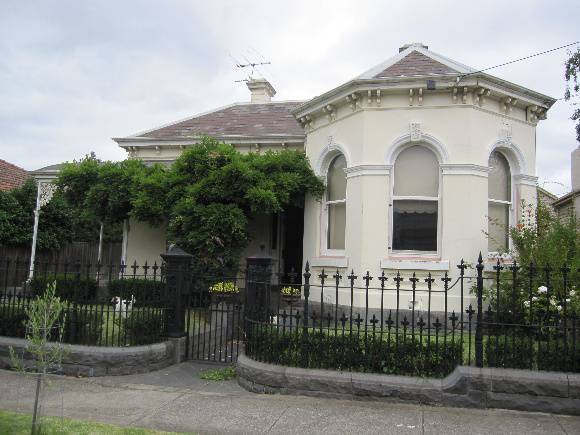 8 Dickens Street.JPG