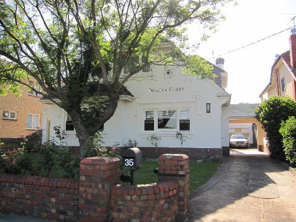 35 Leslie Road.JPG
