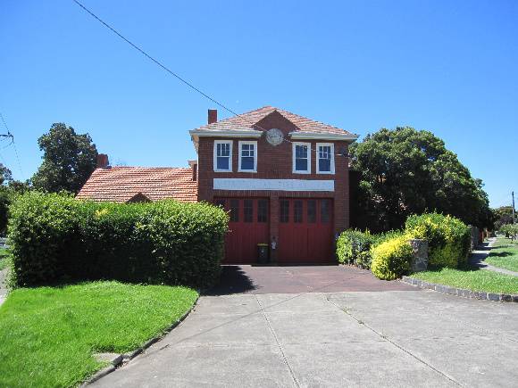 16 Bulla Road.JPG