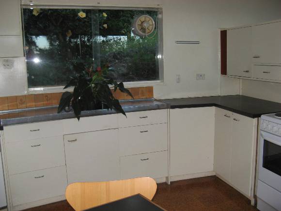 Snelleman House kitchen