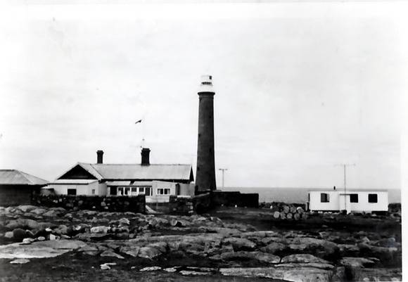 B2486 Gabo Island Lighthouse Group