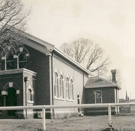 B2705 Williamstown Court House