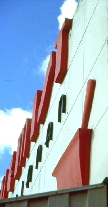 Callanans Chemist June 2001