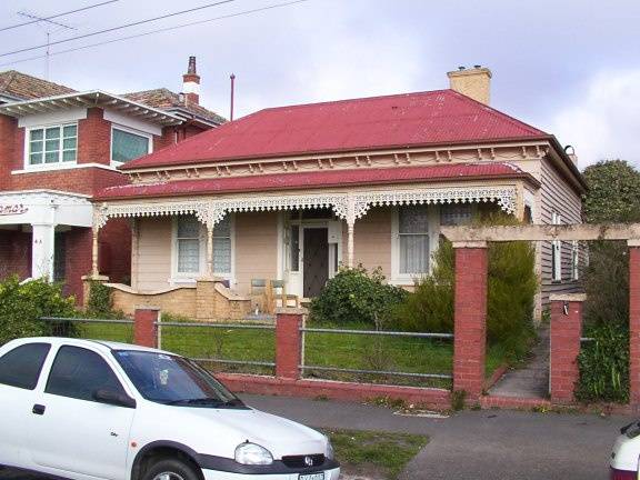 4 East Street South