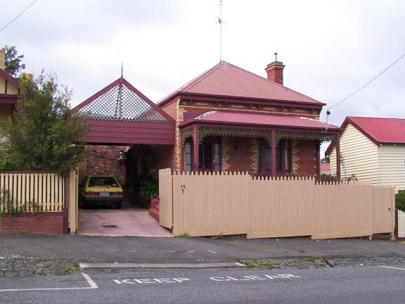 15 East Street South