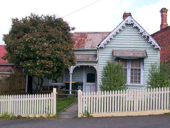 22 East Street South