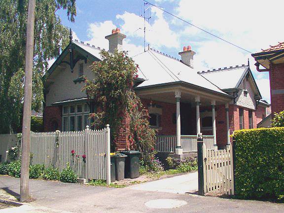 13 Alfred Street North