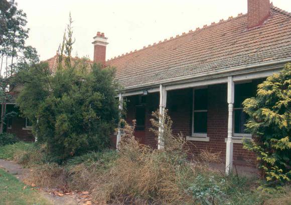 Royal Park Hospital April 2002