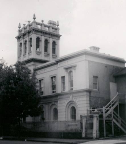 B1511 Verona East Melbourne Rear View