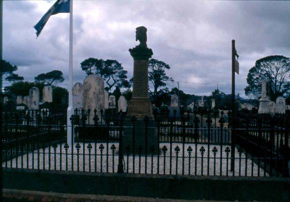 Diggers Memorial September 2004