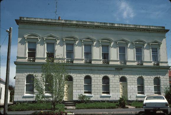 B1603 Flats 18-20 Lyons St