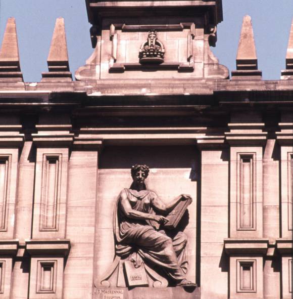 B0115 Law Courts Detail