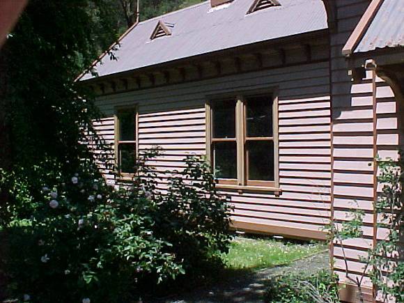 Walhalla Post Office Exterior Side March 2003