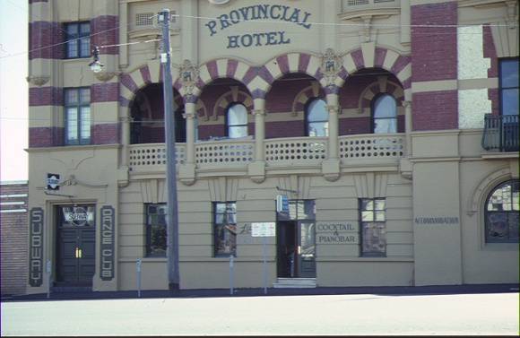 provincial hotel ballarat detail balcony feb1990