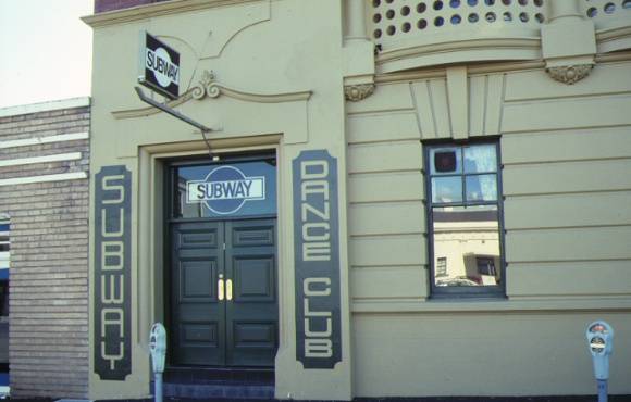 provincial hotel ballarat entrance