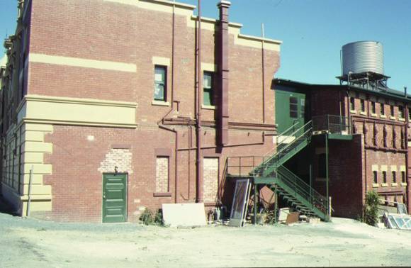 provincial hotel ballarat rear view feb1990