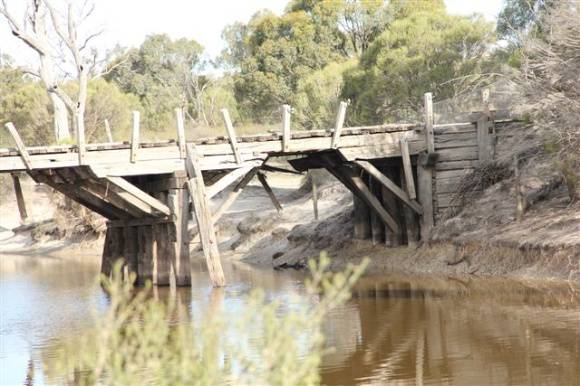 B7067 Jeparit bridge abutment