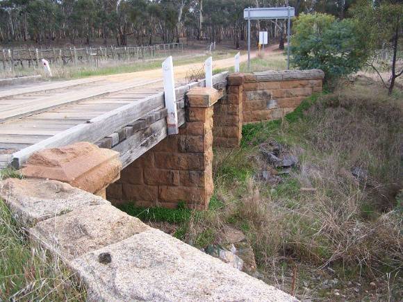 B6835 Kingower Bridge