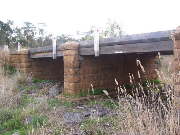 B6835 Kingower Bridge