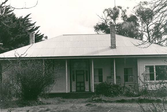 B1805 Rosebrook front of House