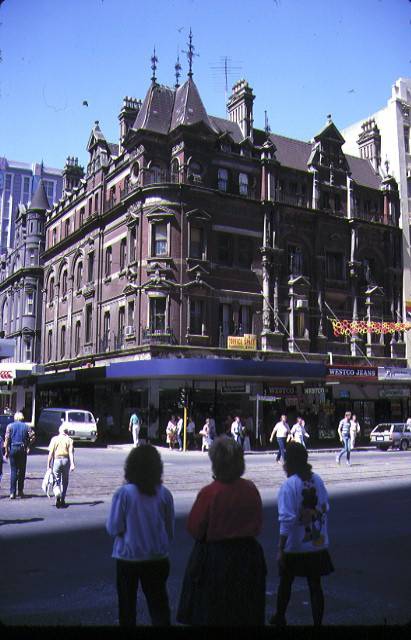 1 melbourne city building elizabeth street melbourne corner view feb1986