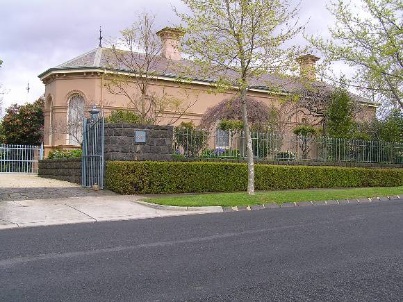 Review of B Graded Buildings in Kew, Camberwell & Hawthorn