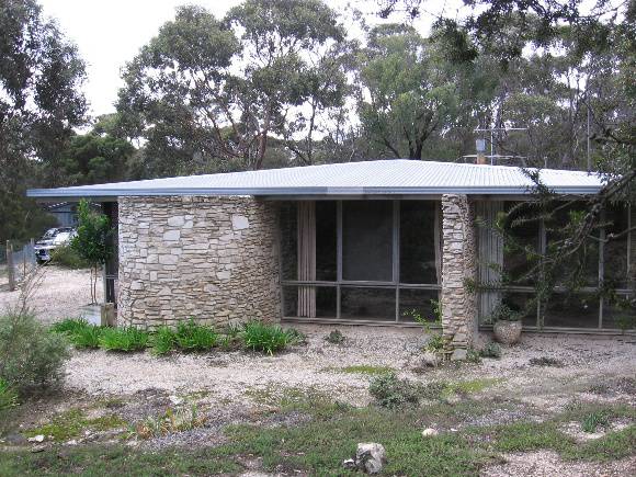 H2118 Baker House Bacchus Marsh Dower House 01 May 2006