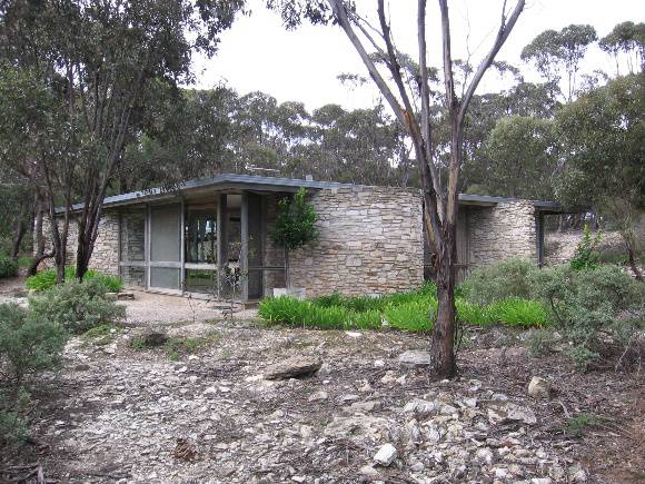 H2118 Baker House Bacchus Marsh Dower House 02 May 2006