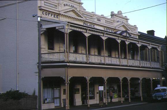 1 reids coffee palace ballarat front view yellow facade