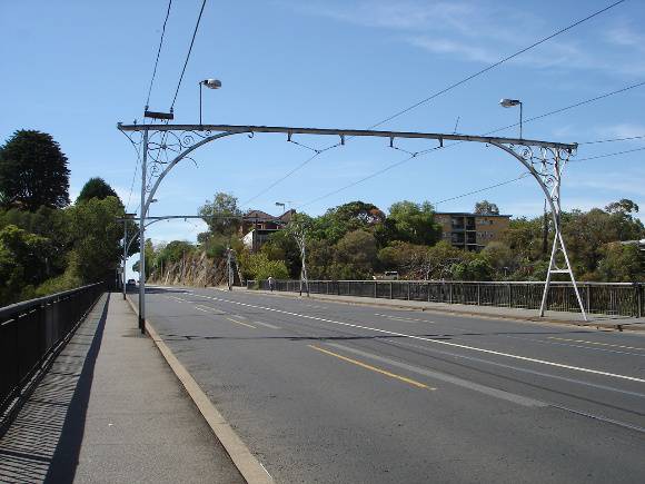22610 Victoria street bridge richmond march07 ac gantries