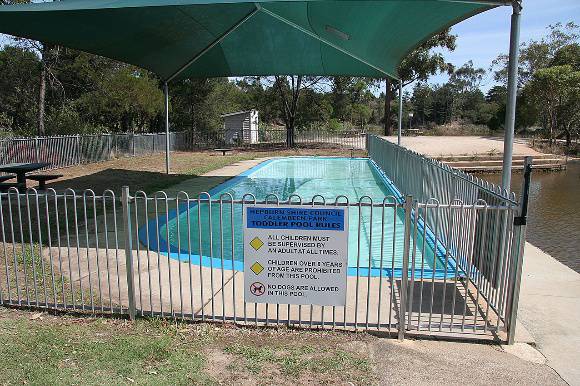 H0398 Callembeen Pk 14 Feb 07 PM2 Toddlers Pool