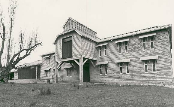 B1866 Yeringberg Winery 1978